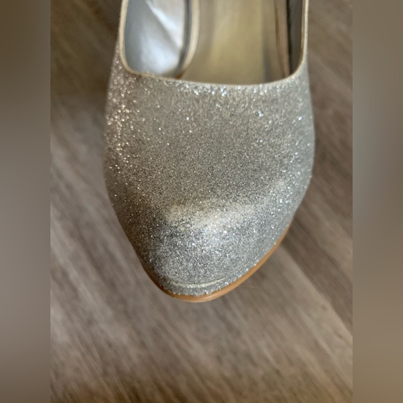 Silver sparkle heels - Picture 6 of 12